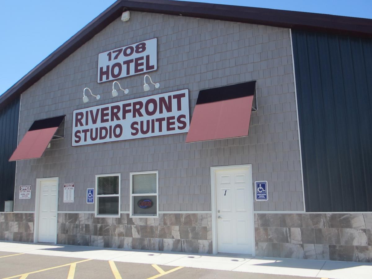 Riverfront Studio Suites Mankato Bagian luar foto