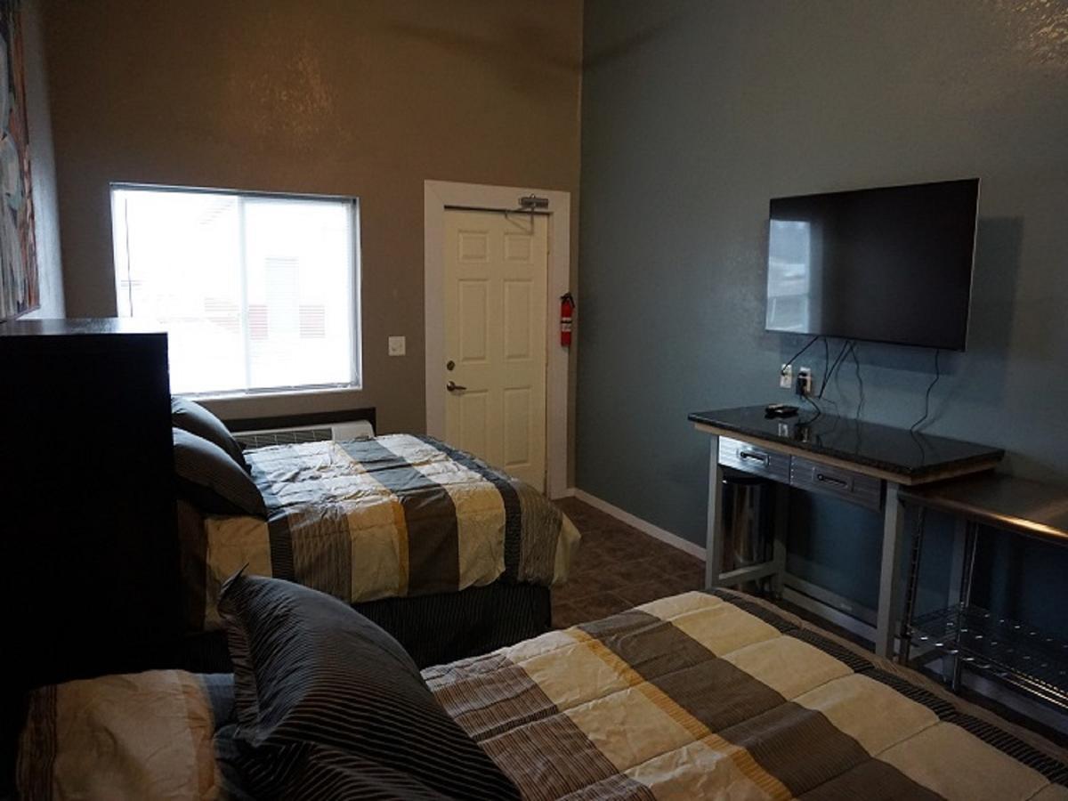 Riverfront Studio Suites Mankato Bagian luar foto
