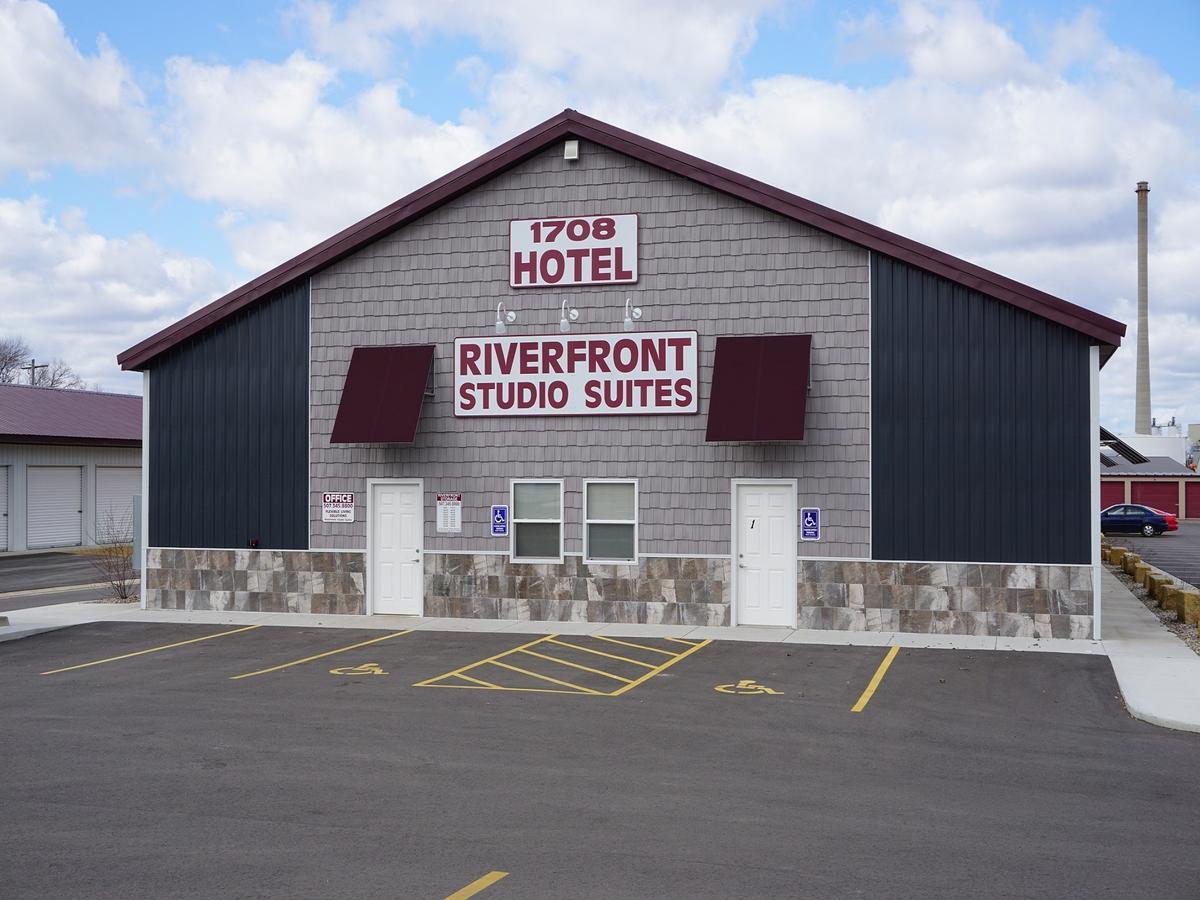 Riverfront Studio Suites Mankato Bagian luar foto